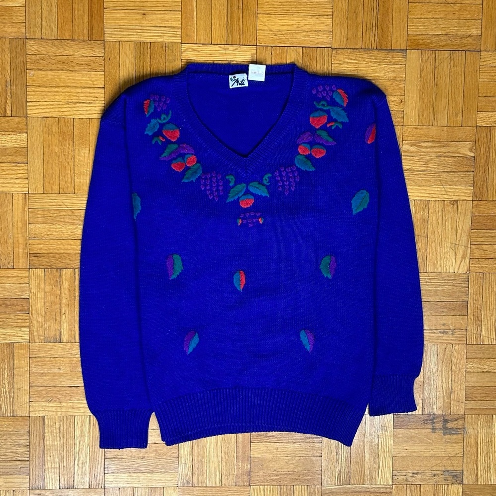 Mili Fruit Vintage Blue Women's Medium Sweater